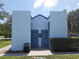 restrooms at picnic island park